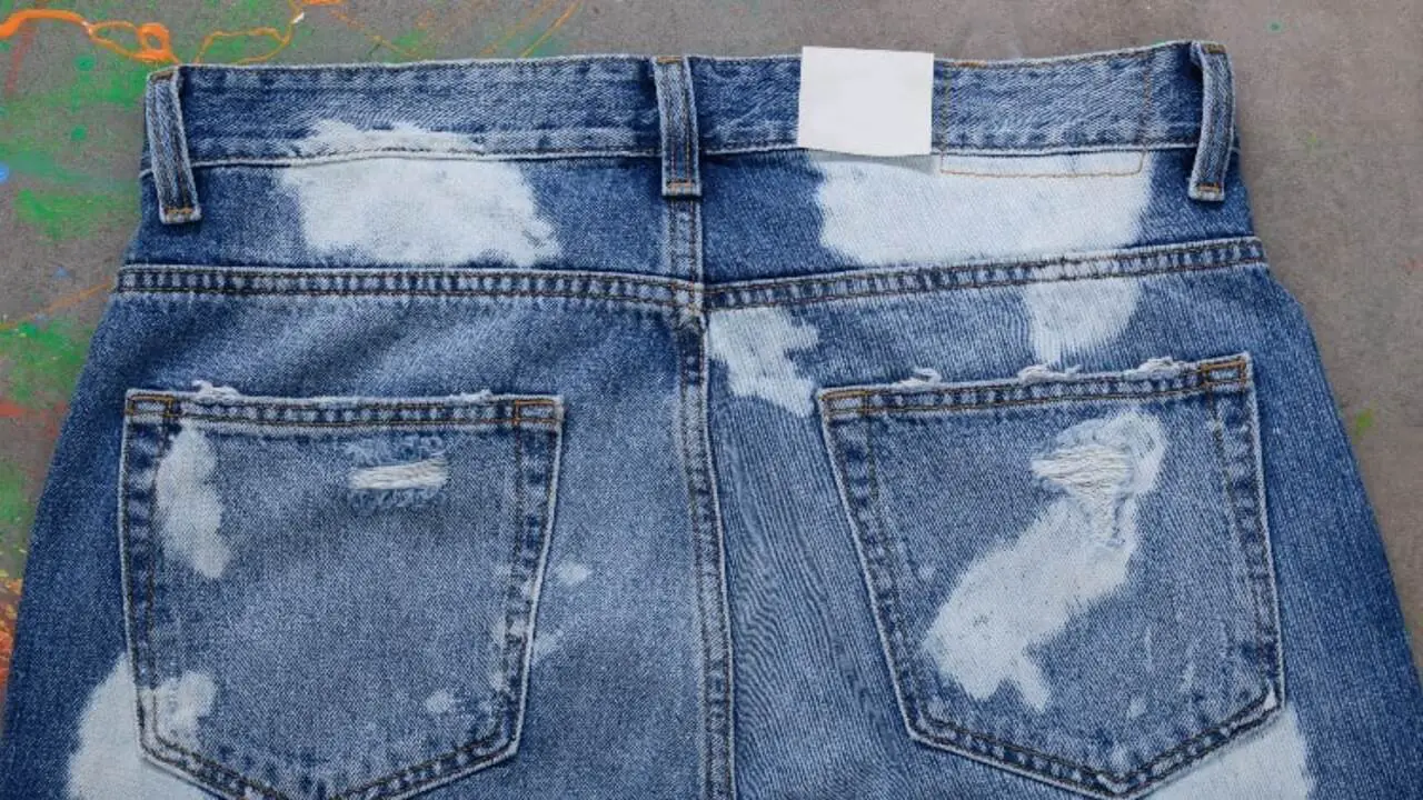 How To Fade Black Jeans Like A Pro In 10 Easy Methods