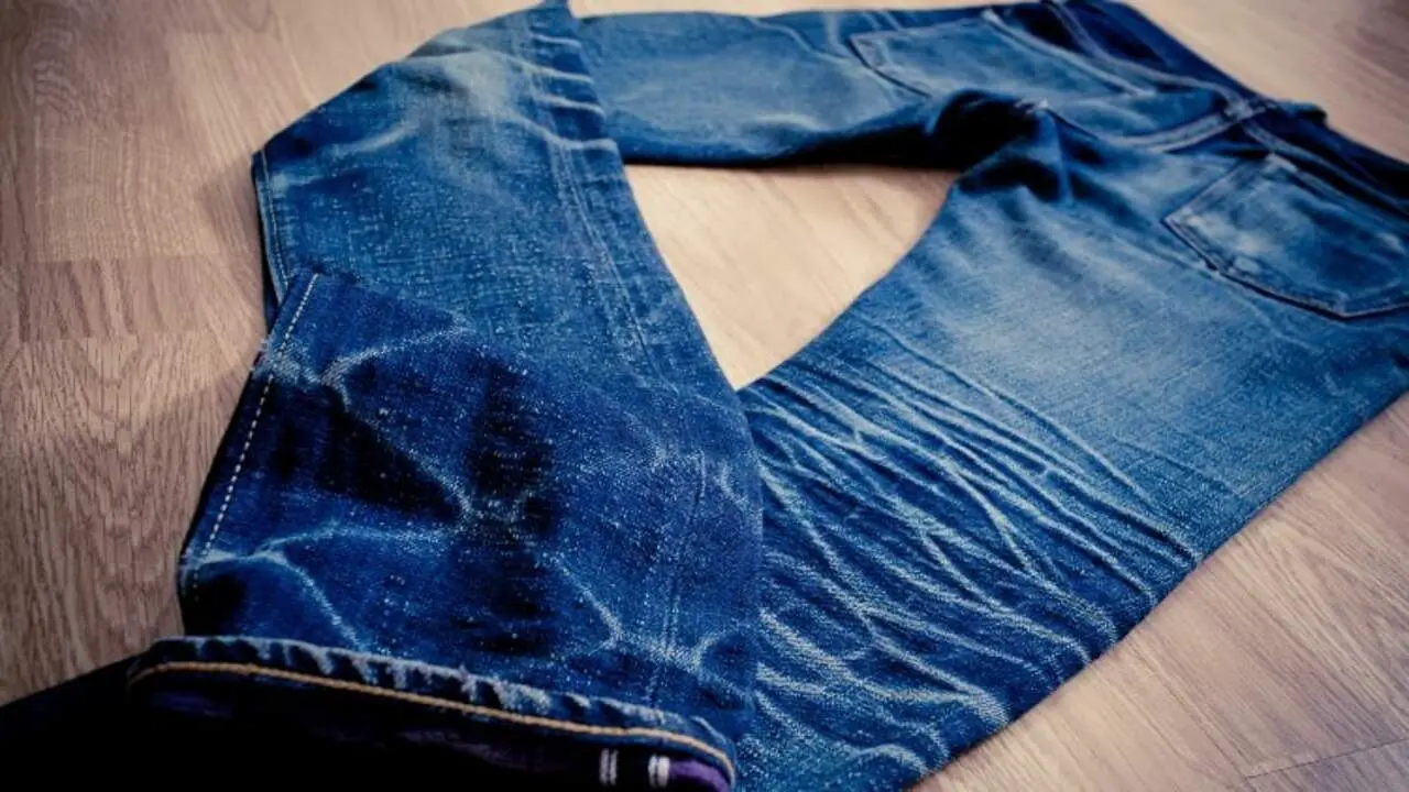 How To Fade Black Jeans Like A Pro In 10 Easy Methods
