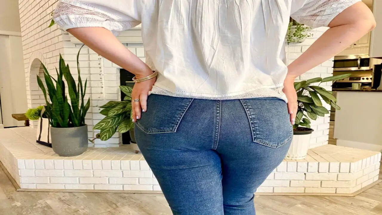 How To Make Your Bum Look Bigger In Skinny Jeans: Top 10 Methods