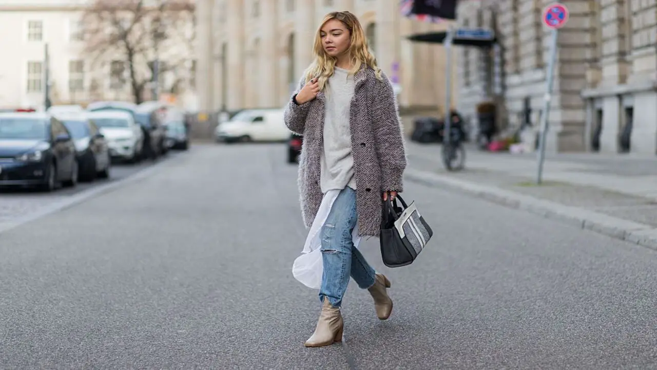 How To Wear Boyfriend Jeans in The Winter