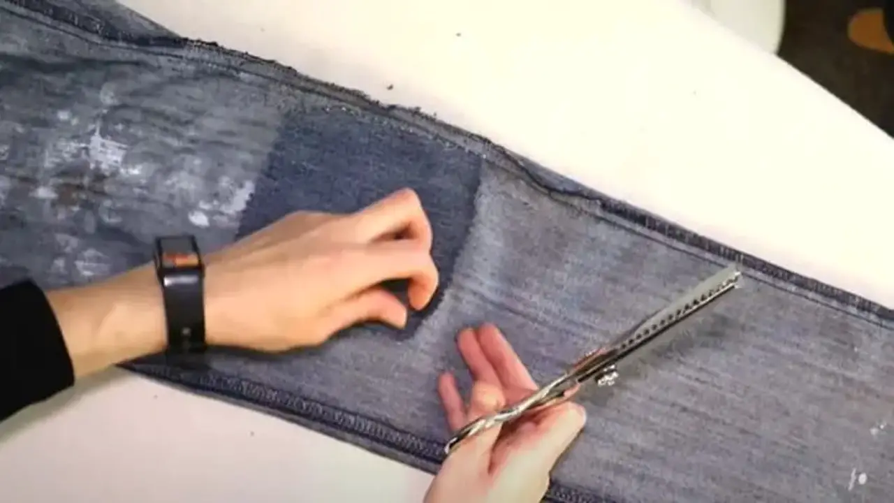 How To Sew Ripped Jeans 9 Easy Steps