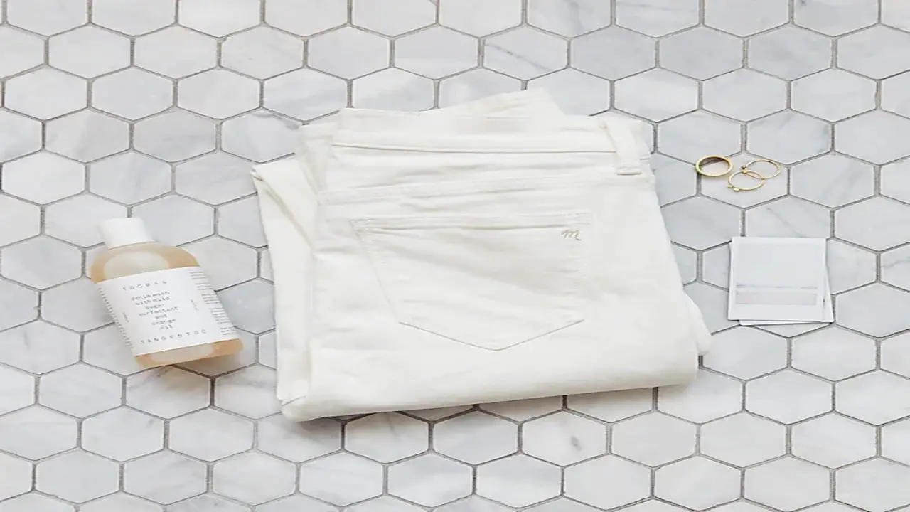 How To Get Stains Out Of White Jeans In 13 Expert Tips
